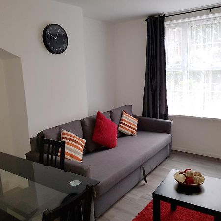 Barnfield Place Edgware ภายนอก รูปภาพ
