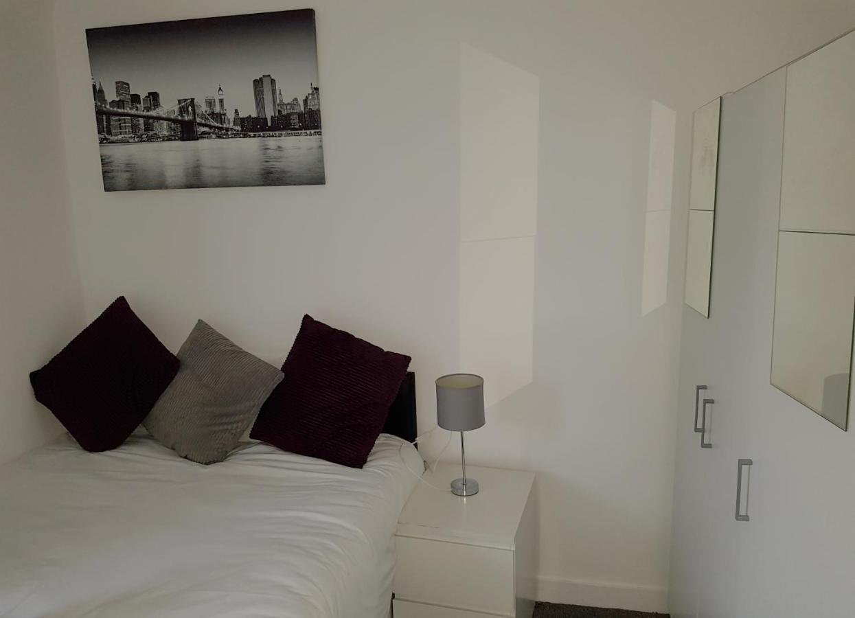 Barnfield Place Edgware ภายนอก รูปภาพ